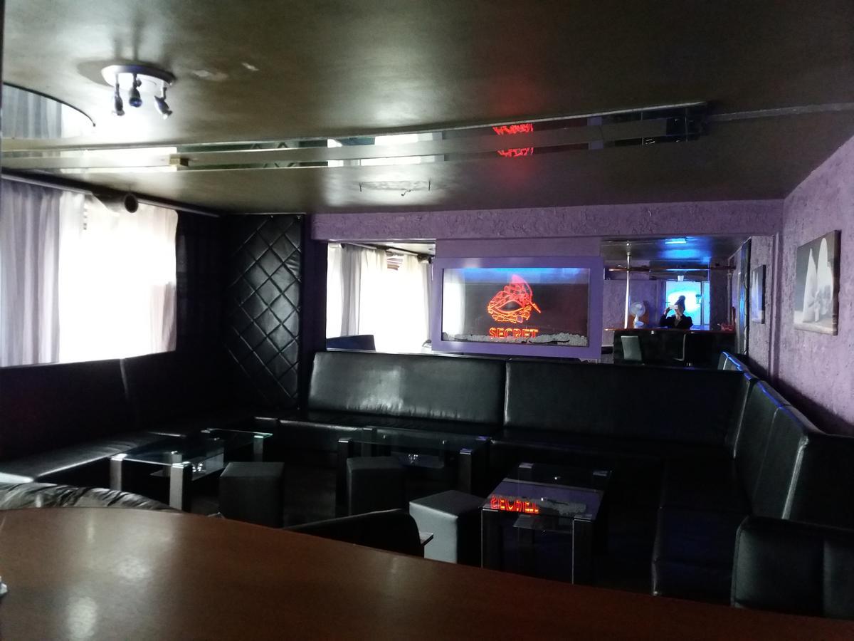 Lawendowy Hostel Краков Экстерьер фото