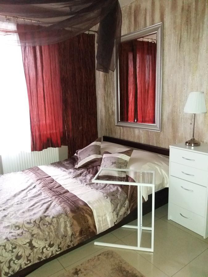 Lawendowy Hostel Краков Экстерьер фото
