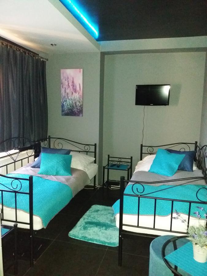 Lawendowy Hostel Краков Экстерьер фото
